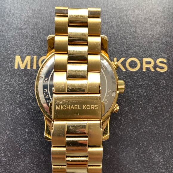 Michael Kors gold/teal watch - Picture 4 of 4
